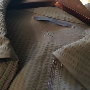 Lululemon Mens Tech Woven Shirt Jacket Dark Grey